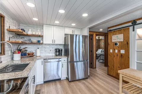 Kitchen - 125 Ridgewood Dr, Murphy, NC 28906 photo 3 of 5