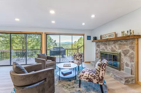 Living - 125 Ridgewood Dr, Murphy, NC 28906 photo 4 of 5