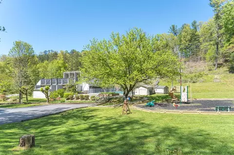 Exterior - 125 Ridgewood Dr, Murphy, NC 28906 photo 10 of 12