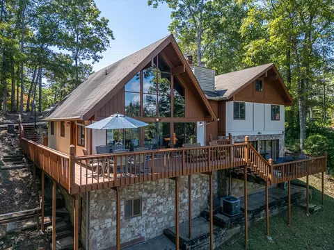 Exterior - 125 Ridgewood Dr, Murphy, NC 28906 photo 6 of 12