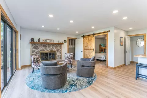 Living - 125 Ridgewood Dr, Murphy, NC 28906 photo 5 of 5