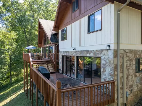 Exterior - 125 Ridgewood Dr, Murphy, NC 28906 photo 4 of 12