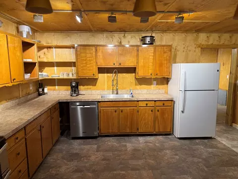 Kitchen - 37 Shady Creek Rdg, Murphy, NC 28906 photo 2 of 2