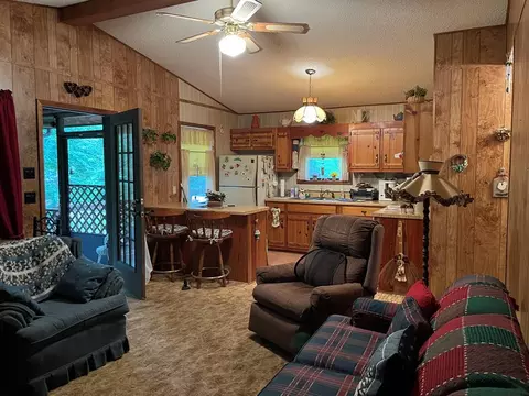 823 Crisp Rd, Murphy, NC 28906 photo 2