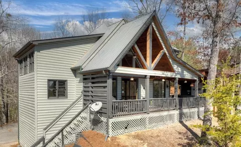 85 Foster Cove Rd, Blue Ridge, GA 30513