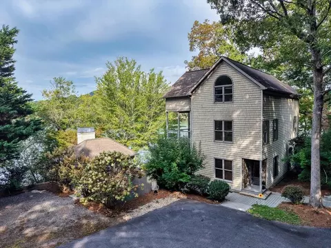 2515 Leisure Ln, Young Harris, GA 30582