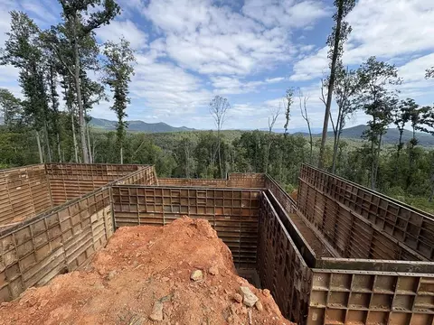 437 Skyline View Dr, Murphy, NC 28906