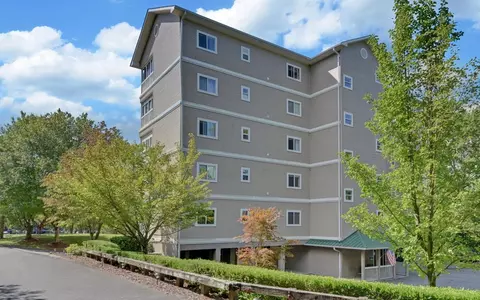 121 River St #4-C, Hiawassee, GA 30546