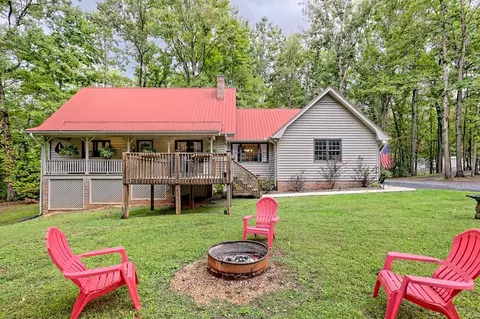 490 Jones St, Blairsville, GA 30512
