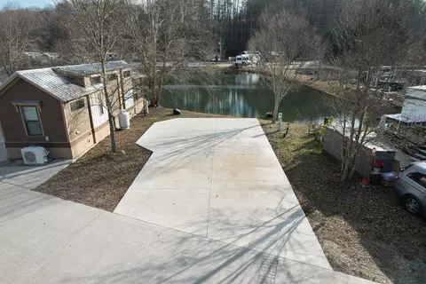 20 Mountain Meadows Cir, Morganton, GA 30560
