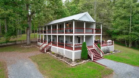 237 Chestnut Gap Rd, Blue Ridge, GA 30513