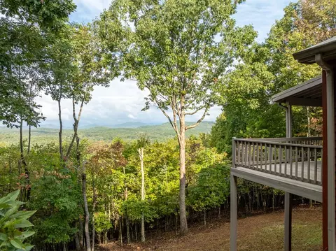 175 Oak Ledge Rd, Morganton, GA 30560