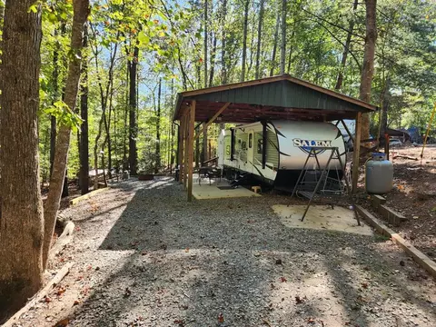 276 13th St, Ellijay, GA 30540