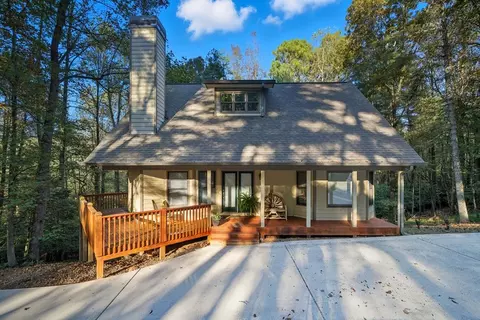 143 Hidden Lake Cir, Ellijay, GA 30536