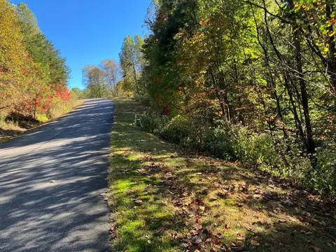 2829 Sanctuary Dr, Murphy, NC 28906