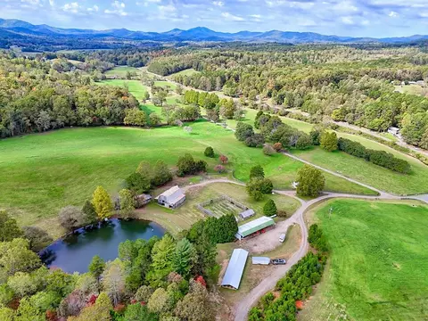 3147 Old Hwy 64w, Warne, NC 28909