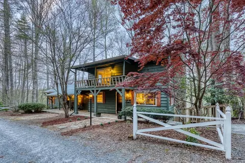 145 River Bend Ln, Blue Ridge, GA 30513