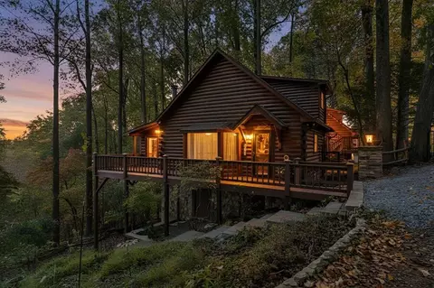 1225 Walnut Rdg, Ellijay, GA 30536