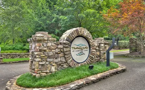 136 Whispering Ridge Ct, Ellijay, GA 30540