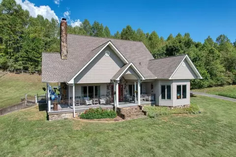 208 Rich Dr, Blairsville, GA 30512