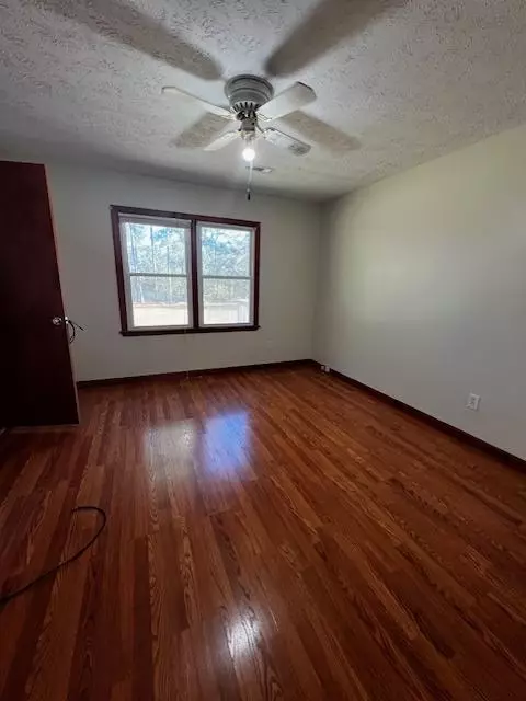 Bedroom - 1966 Hwy 142 E, Covington, GA 30014 photo 6 of 14