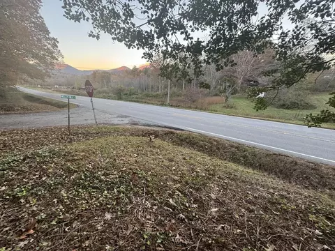 2642 Holly Hill Rd, Hiawassee, GA 30546