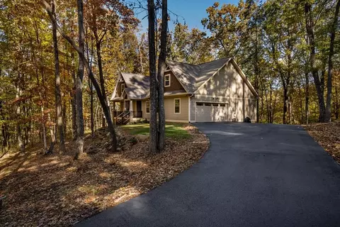 597 Trailwood Dr, Ellijay, GA 30536
