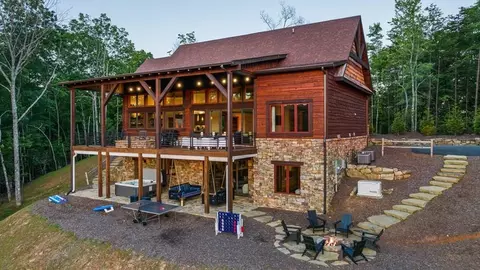 351 Black Dog Trl, Morganton, GA 30560