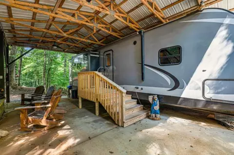 44 11th St, Ellijay, GA 30540