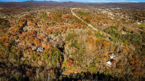 208 Bullen Gap Rd, Blue Ridge, GA 30513