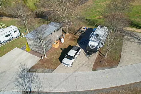 34 Mountain Meadows Cir, Morganton, GA 30560