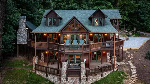 175 Cochise Rd, Blue Ridge, GA 30513