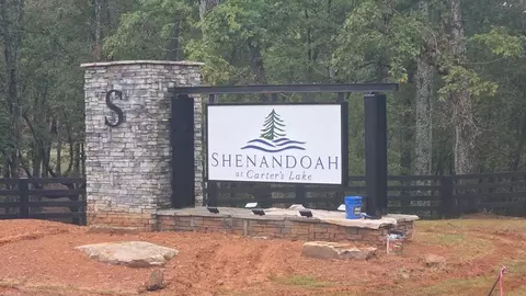 108 Staunton Ct, Ellijay, GA 30540