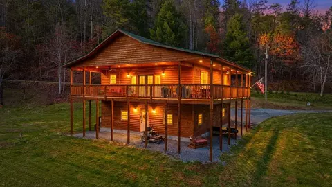 3234 Winding Stairs Rd, Topton, NC 28781