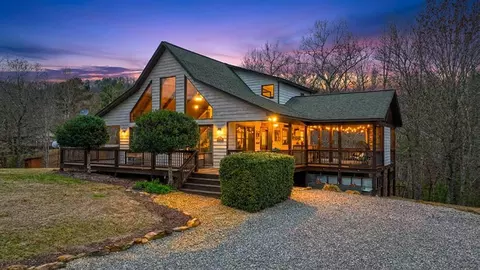 39 Red Bud Ln, Murphy, NC 28906