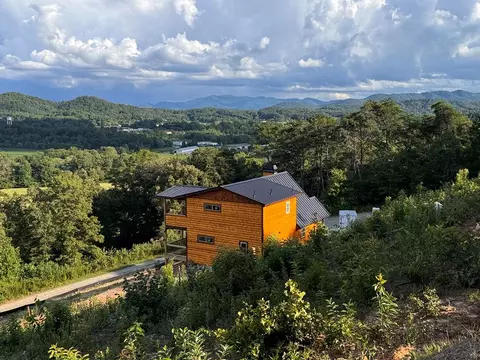 106 Mistletoe Rdg, Murphy, NC 28906