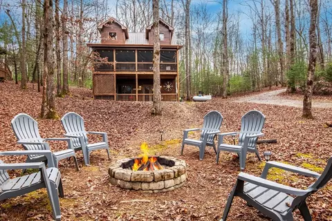 850 Mountain Lake Cir, Blue Ridge, GA 30513