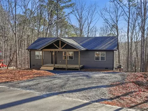 1883 Newport Dr, Ellijay, GA 30540