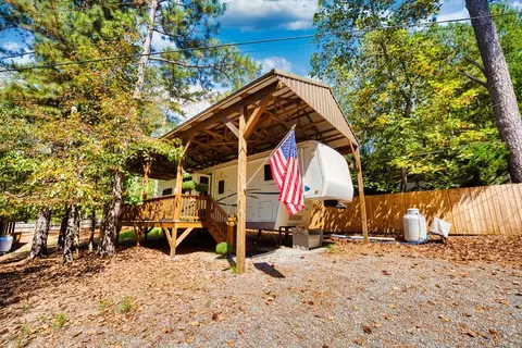 112 3rd St, Ellijay, GA 30540