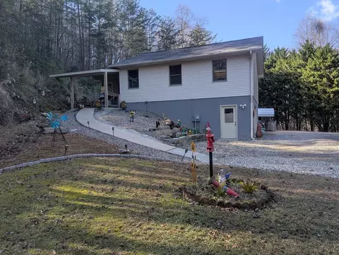 67 Matthew St, Blairsville, GA 30512