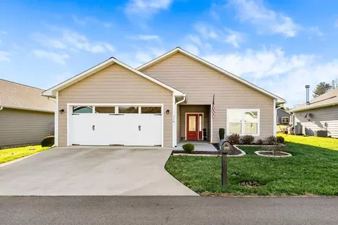 116 Riverwalk Cir, Hayesville, NC 28904