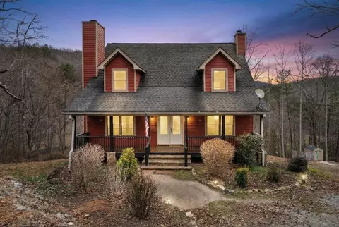 202 Bell Orchard Dr, Hayesville, NC 28904