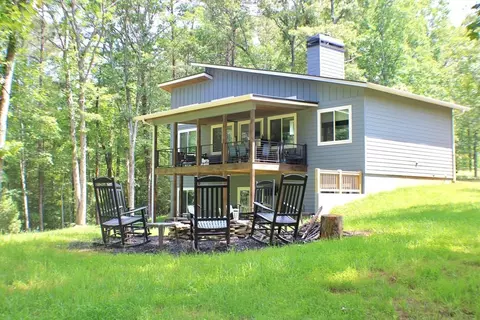 1001 Sunset Rd, Epworth, GA 30541