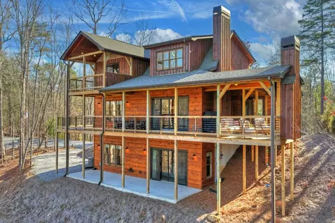 315 River Retreat Rd, Blue Ridge, GA 30513