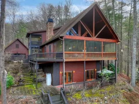 71 Rising Fawn Dr, Mineral Bluff, GA 30559