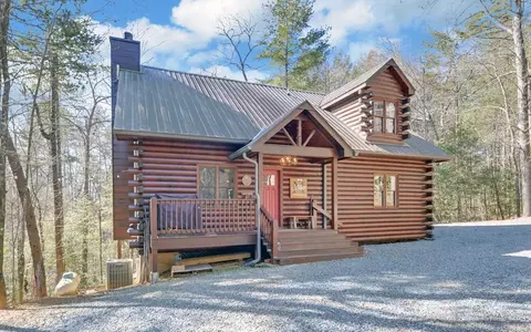 483 Vineyard Creek Way, Murphy, NC 28906