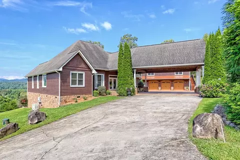 340 Autumn Trl, Franklin, NC 28734