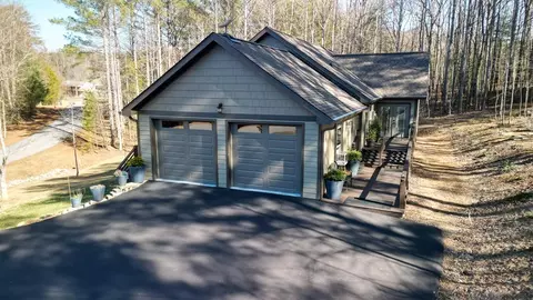 105 Loftis Mountain Rd, Blairsville, GA 30512