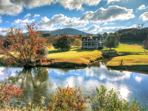 47 Downy Rd, Blue Ridge, GA 30513