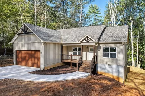 1968 Newport Dr, Ellijay, GA 30540